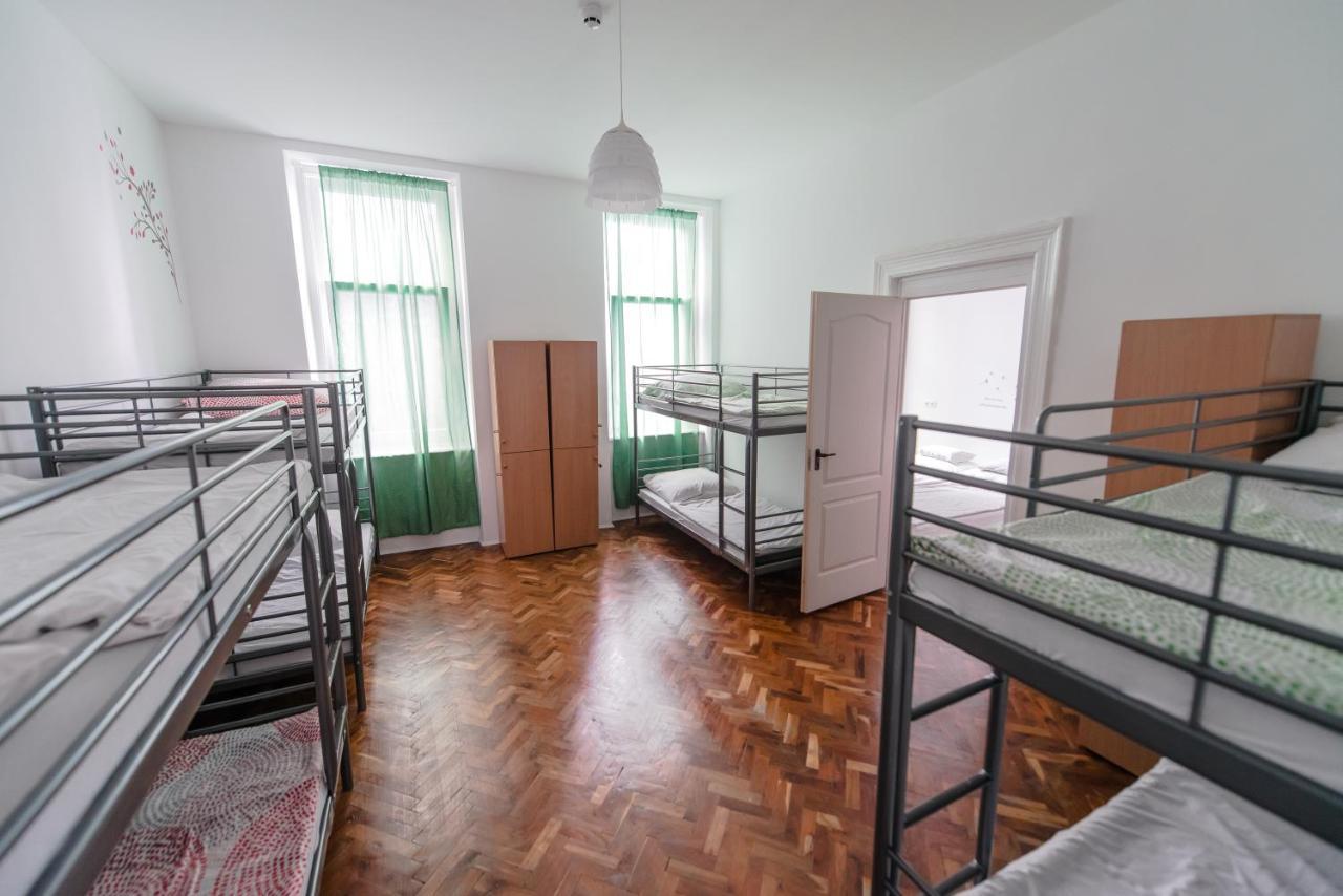 Budapest Party Hostel At Udvarom Room photo